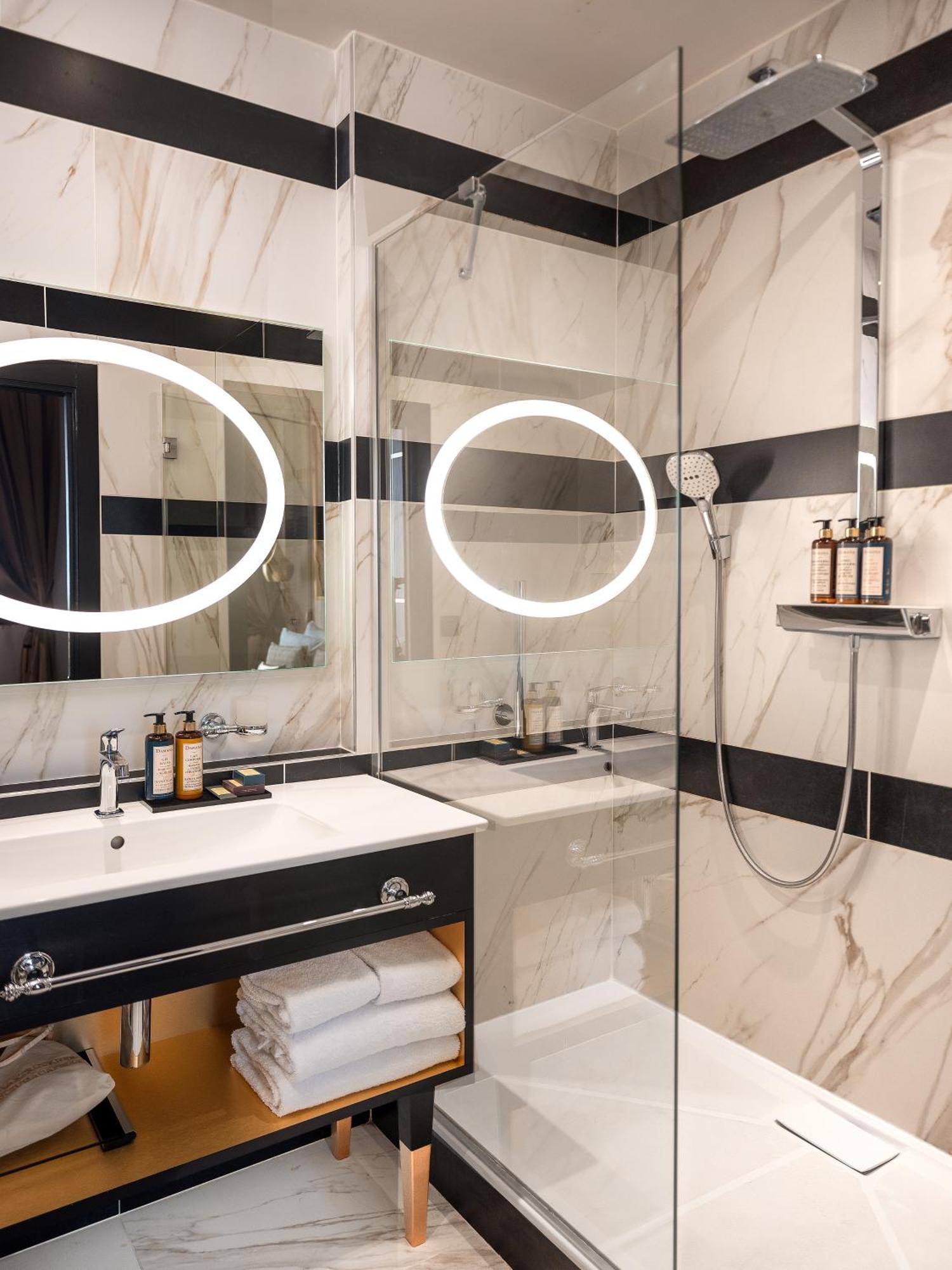 Niepce Paris, Curio Collection By Hilton Exterior foto