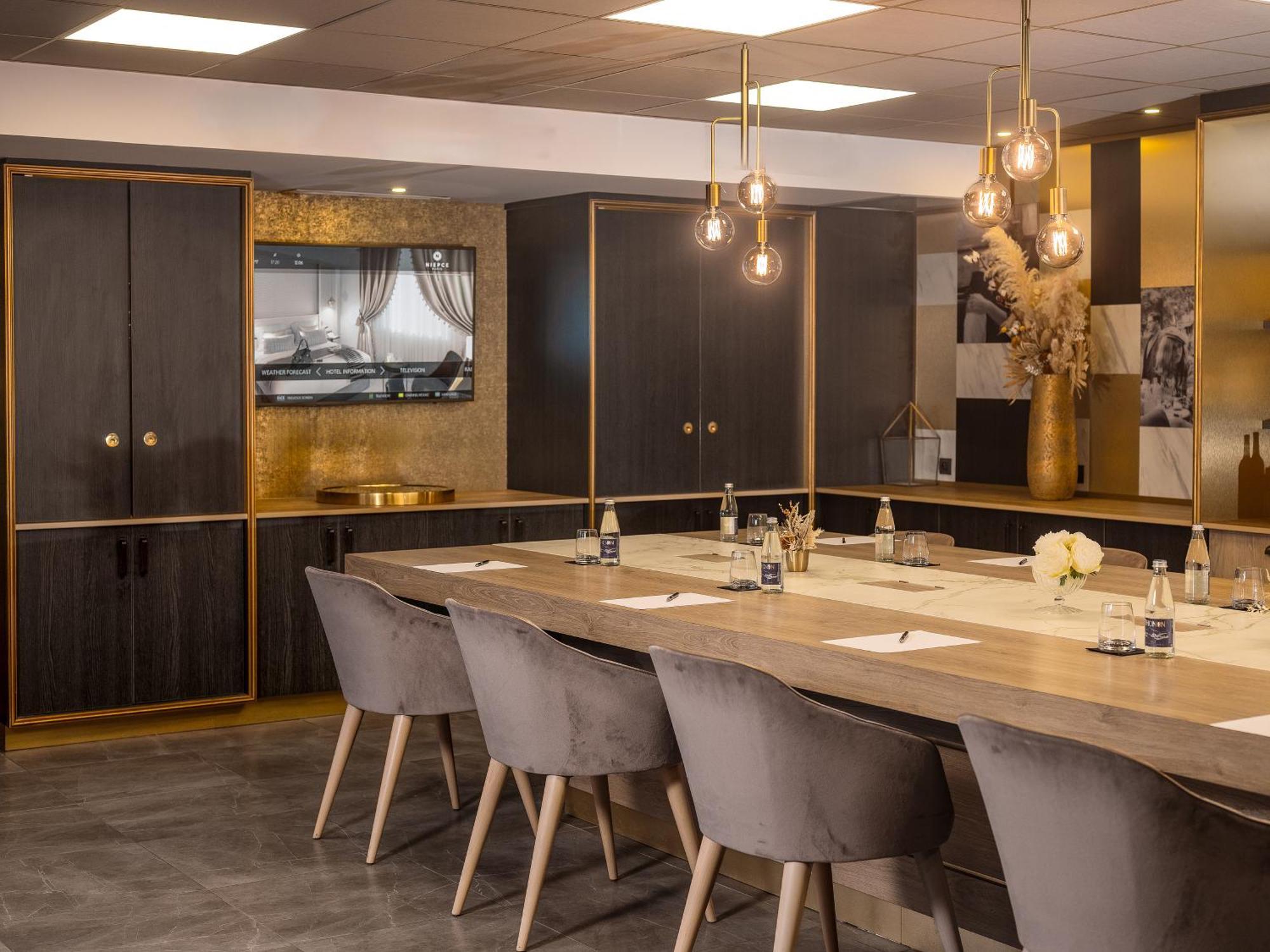 Niepce Paris, Curio Collection By Hilton Exterior foto